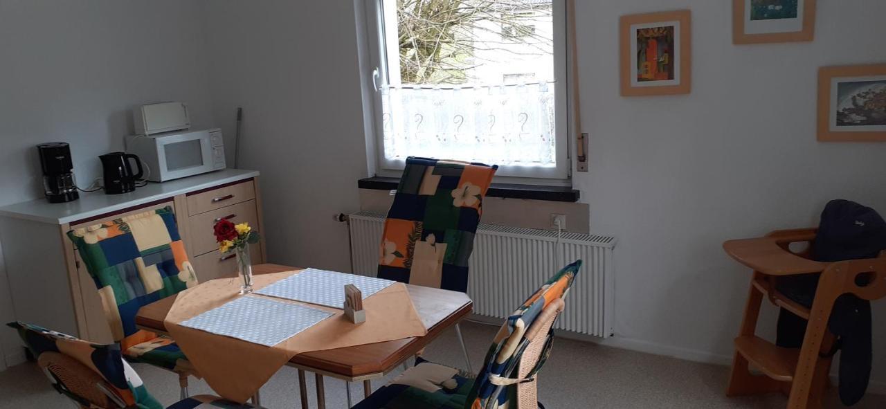 Ferienwohnung An Der Burg Windeck Exterior photo
